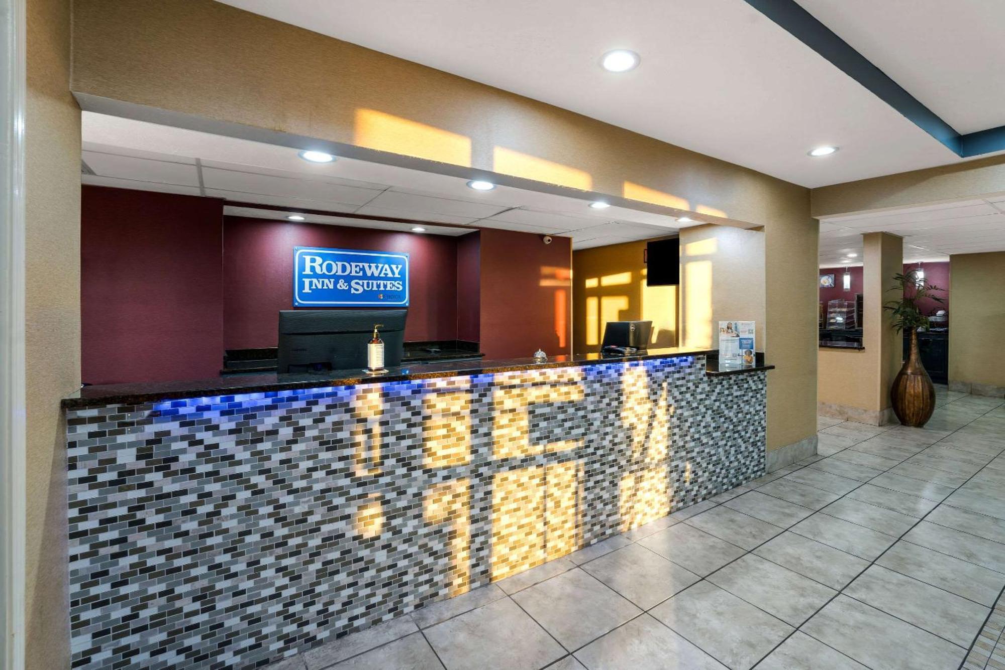 Rodeway Inn Brandon Exteriér fotografie