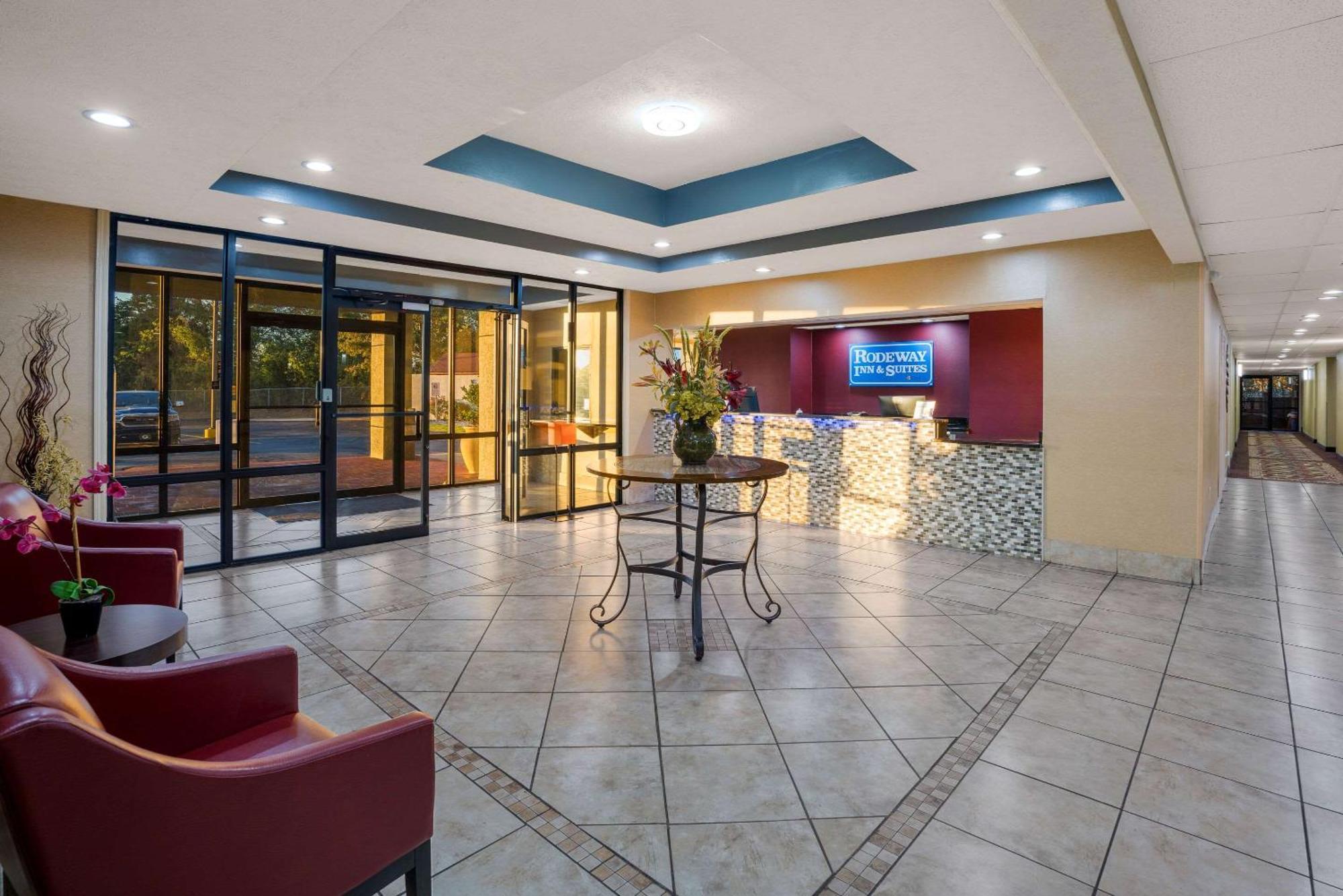 Rodeway Inn Brandon Exteriér fotografie